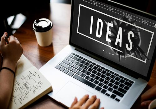 ideas-concept-laptop-screen_53876-94888